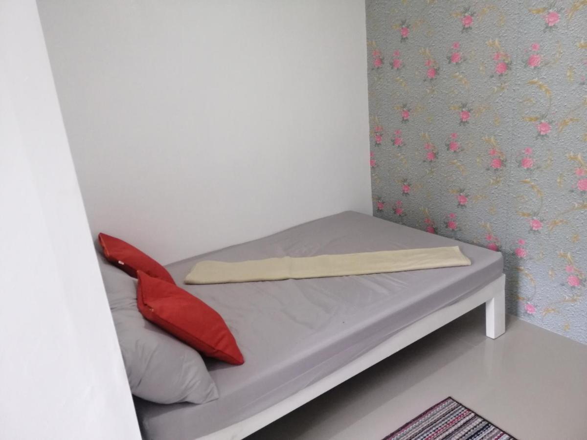 Katrina'S Dorm Hostel Tarlac Kültér fotó